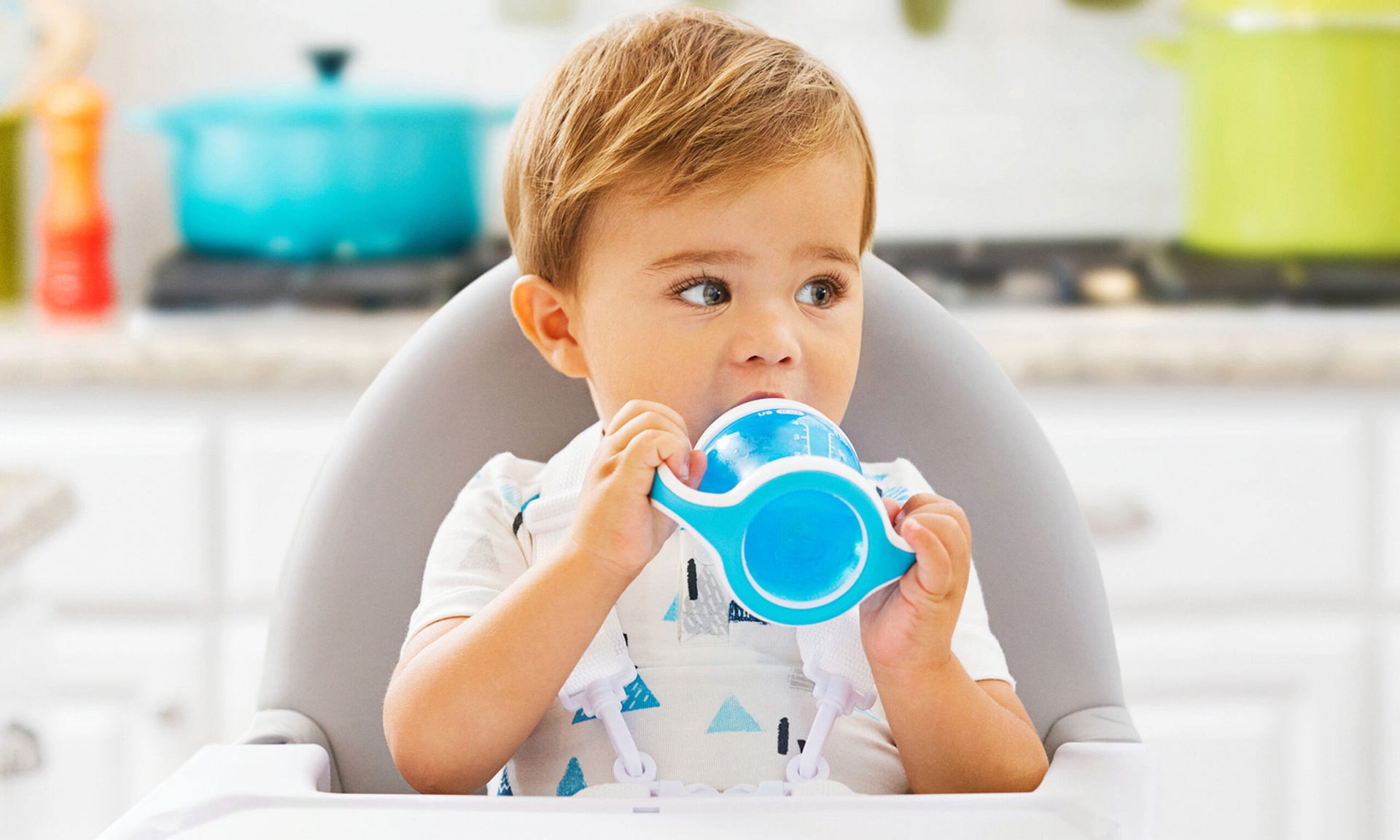 Transitioning Your Toddler from a Bottle to a Sippy Cup
