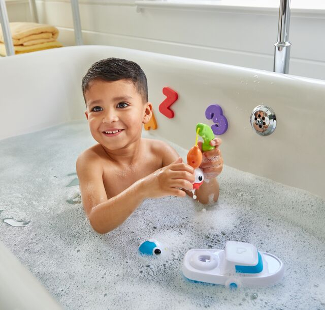 Munchkin® Deep Sea Fishin'™ Toddler Bath Toy Set, 3 Pieces, Unisex 